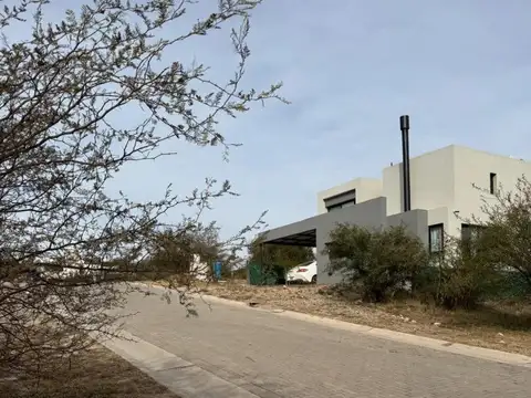 Terreno en Venta en Colinas De La Deseada, La Calera