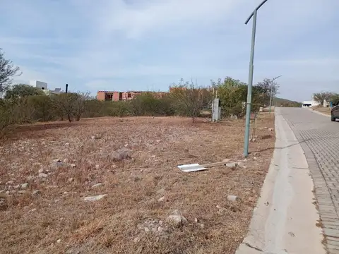 Terreno en Venta en Colinas De La Deseada, La Calera