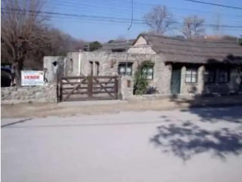 Hotel en Venta en Villa los Aromos, Santa María