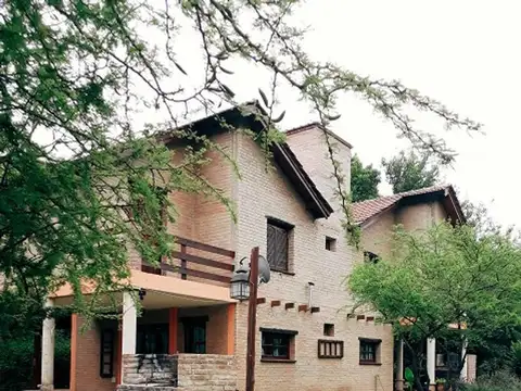 Hotel en Venta en Valle de Anisacate, Santa María