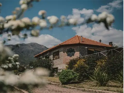 Hotel en Venta en Capilla del Monte, Punilla