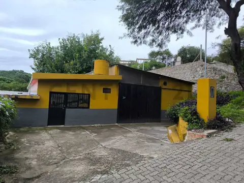 Galpón en Venta en Unquillo, Colón