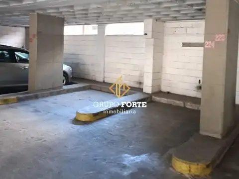 Cochera en Venta en Centro, Córdoba