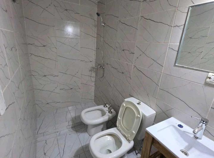Departamento · 100m² · 5 Ambientes · 1 Cochera