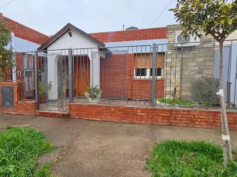 Casa en Venta en Punta Alta, Partido de Coronel de Marina Leonardo Rosales
