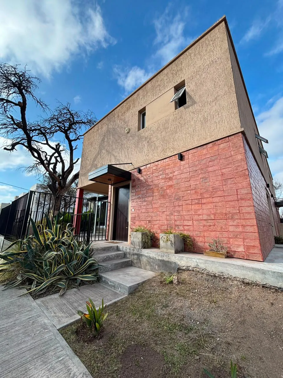 VENTA DUPLEX 3 DORM - BARRIO CERRADO LA CATALINA