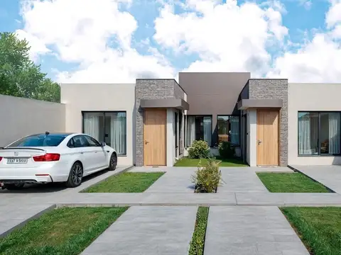 Casa en Venta en Russell, Maipú