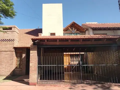 Casa en Venta en Coronel Dorrego, Guaymallén