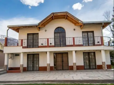 Casa en Venta en Potrerillos, Luján de Cuyo