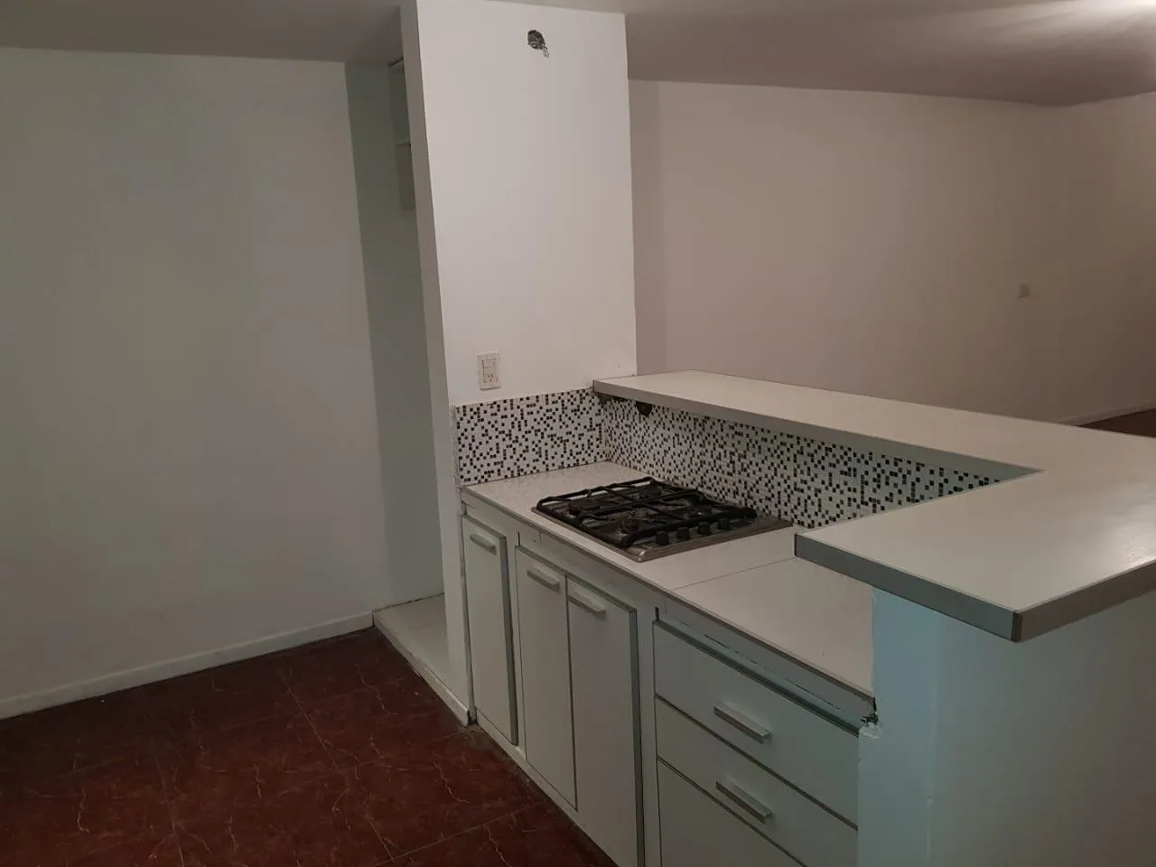 Vendo casa c6 dorm, complejo de tres propiedades. B Pueyrredón.