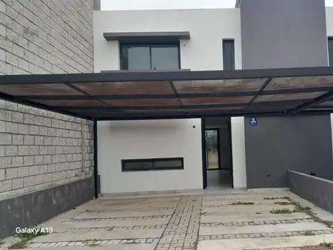 Casa en Alquiler en Córdoba, Capital