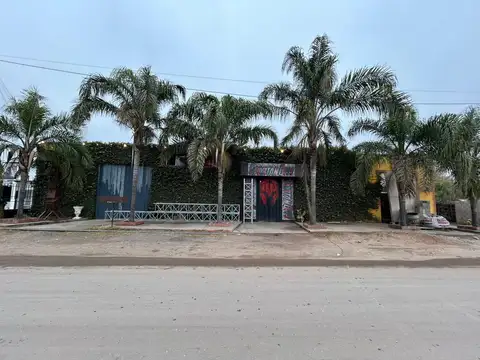 Galpón en Venta en Malvinas Argentinas, Colón