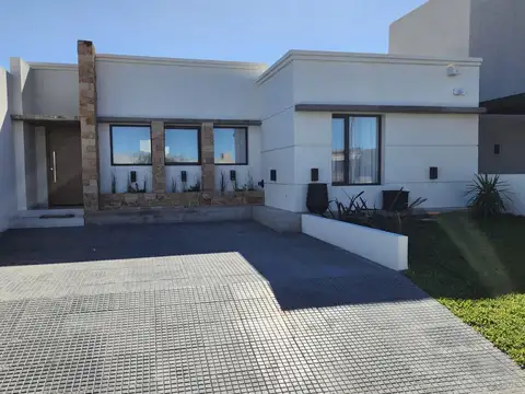 Casa en Venta en Docta Boulevard, Countries y Barrios Cerrados en Córdoba Capital