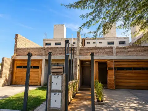 Casa en Venta en Poeta Lugones, Córdoba