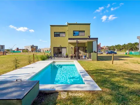 Casa en Venta en Pueblo Esther, Rosario