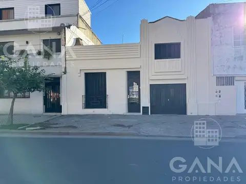 Casa en Venta en Nuestra Señora De Lourdes, Rosario