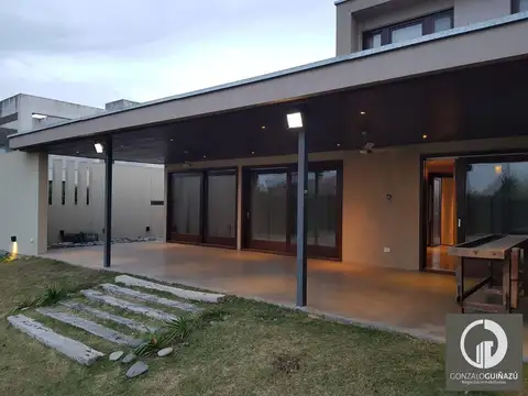 Casa en Venta en Puerto Roldan, Countries y Barrios Cerrados en Roldan