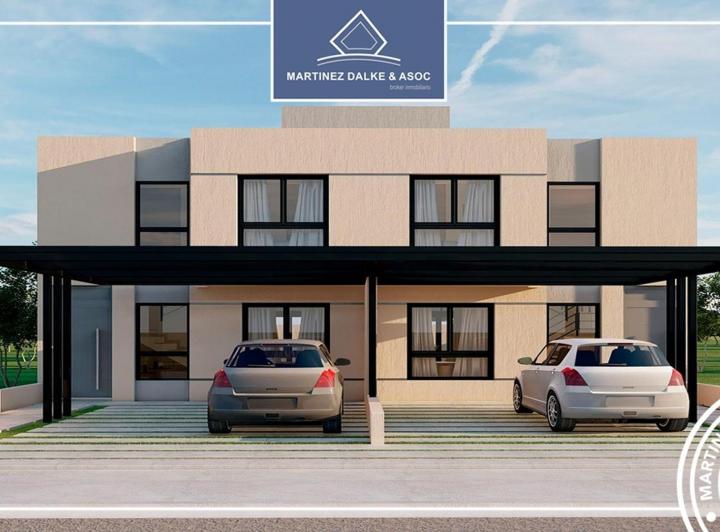 Casa · 80m² · 3 Ambientes · 2 Cocheras