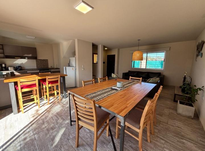 Casa · 120m² · 5 Ambientes · 1 Cochera