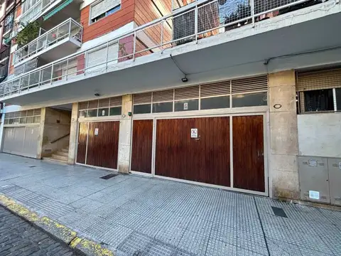 Cochera en Venta en Floresta, Capital Federal