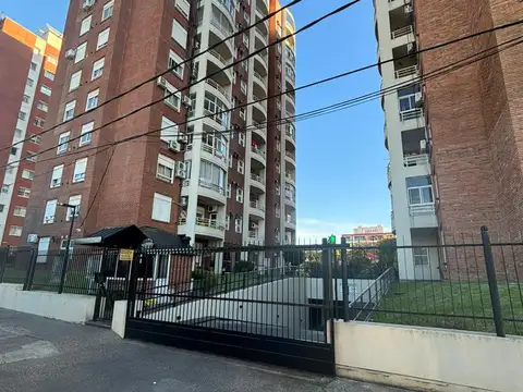 Departamento en Venta en Barrio Parque., Bernal