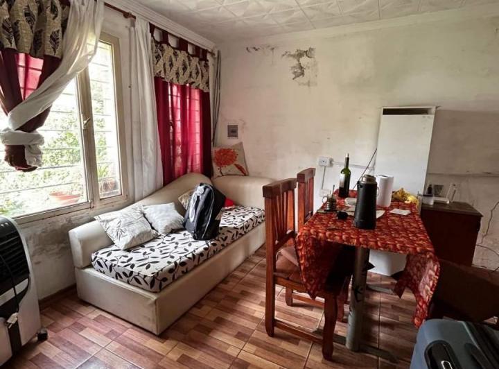 Casa · 44m² · 5 Ambientes · 1 Cochera