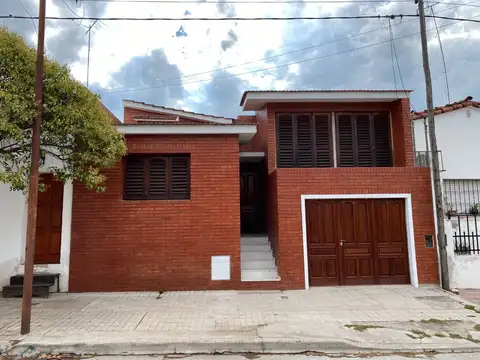 Casa en Venta en Alta Gracia, Santa María