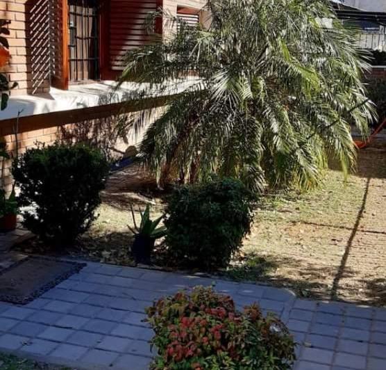 Casa · 230m² · 10 Ambientes