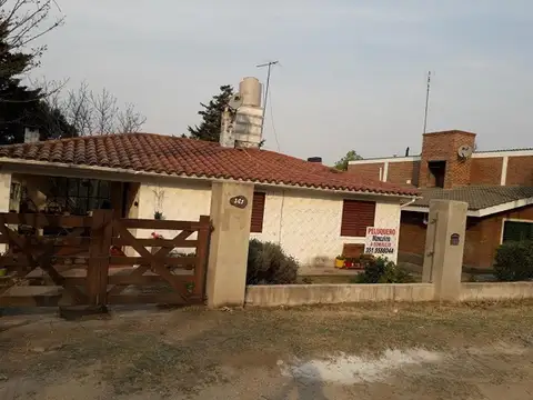 Casa en Venta en Villa los Aromos, Santa María