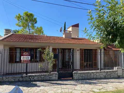Casa en Venta en Alta Gracia, Santa María