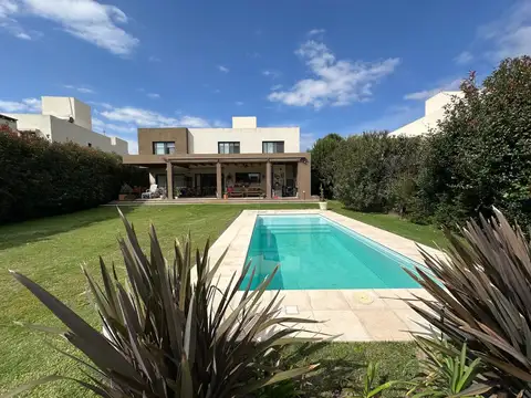 Casa en Venta en Manantiales, Cordoba