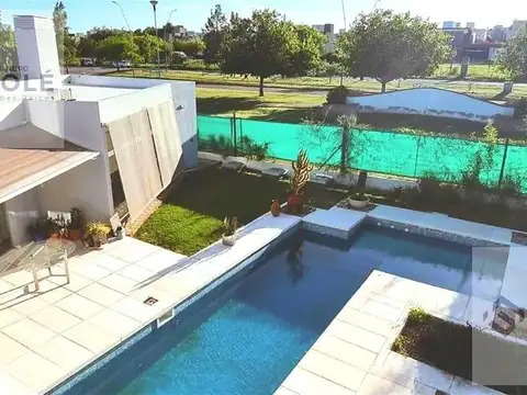 Casa en Venta en Valle Escondido El Prado, Countries y Barrios Cerrados en Cordoba Capital