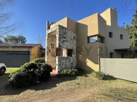 Casa en Venta en San Isidro, Countries y Barrios Cerrados en Villa Allende