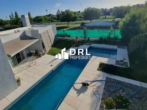 Casa en Venta en Countries y Barrios Cerrados en Cordoba Capital, Capital