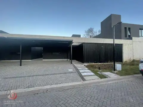 Casa en Venta en Villa Warcalde, Cordoba