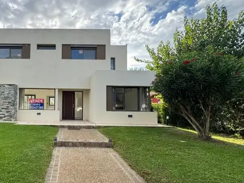 Casa en Venta en San Isidro, Countries y Barrios Cerrados en Villa Allende