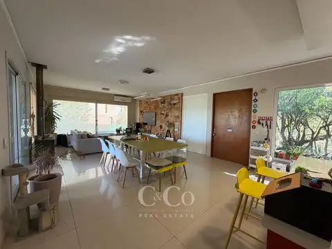 Casa en Venta en Malagueño, Santa María