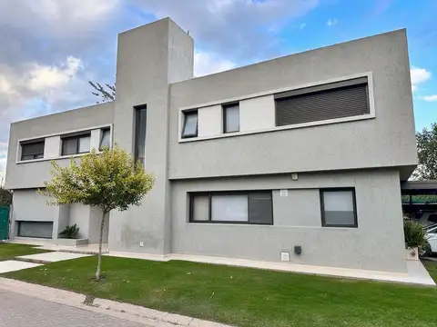 Casa en Venta en Campo de Vuelo, Córdoba