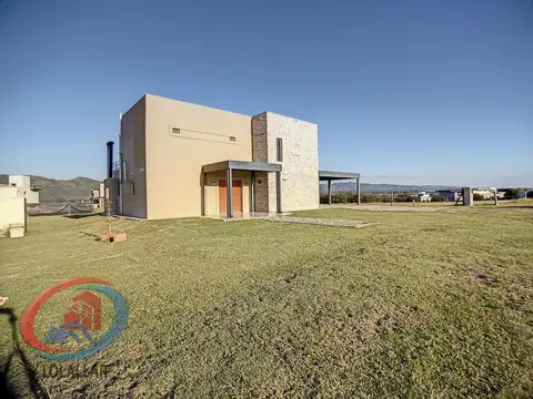 Casa en Venta en Potrero de Garay, Santa María
