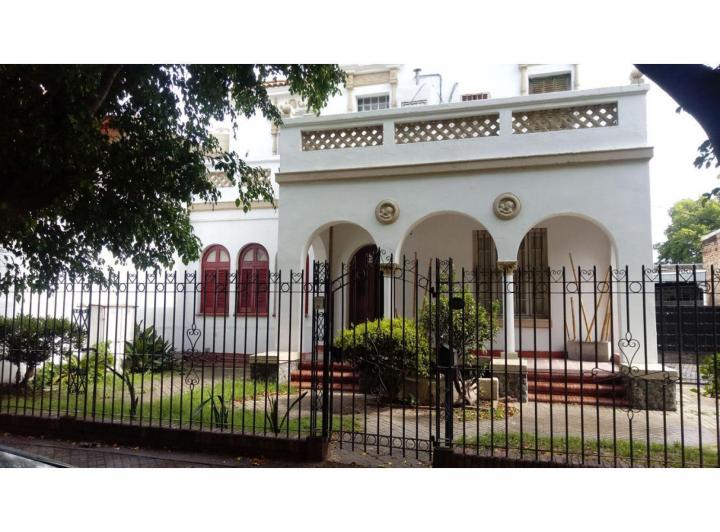 Local comercial · 163m² · 4 Ambientes · 2 Cocheras