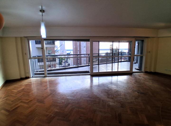 Departamento · 150m² · 6 Ambientes · 1 Cochera