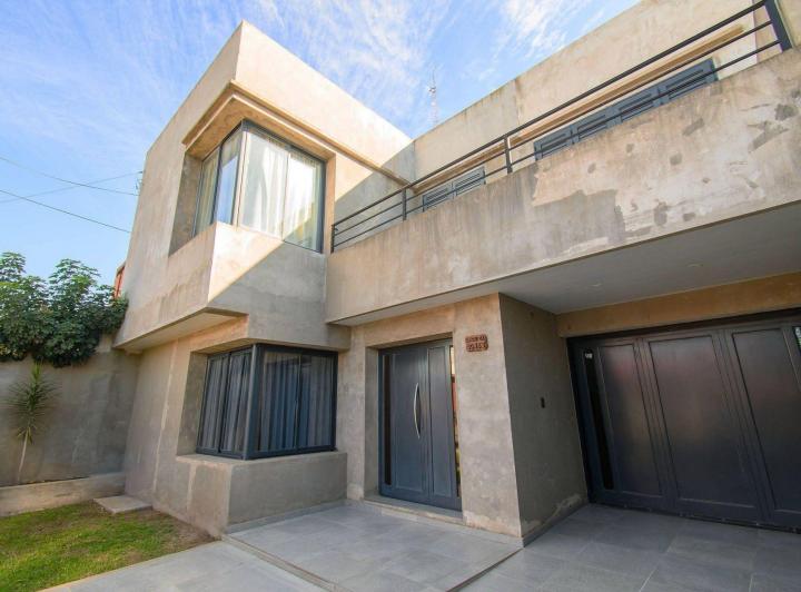 Casa · 151m² · 5 Ambientes · 1 Cochera
