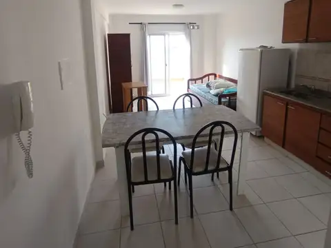 Departamento en Alquiler en Mariano Comas, Santa Fe