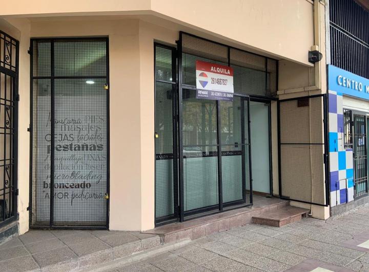 Local comercial · 90m²