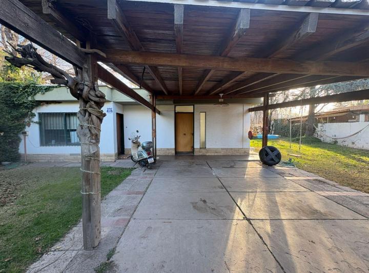 Casa · 161m² · 3 Ambientes · 2 Cocheras