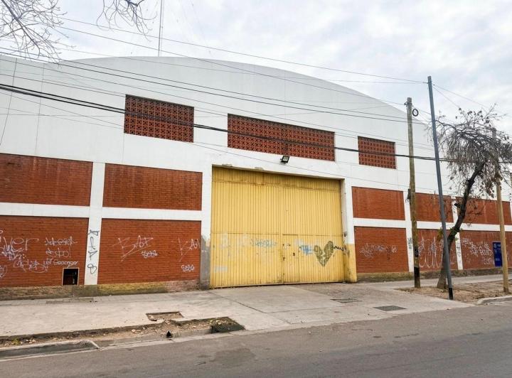 Bodega-Galpón · 1496m²