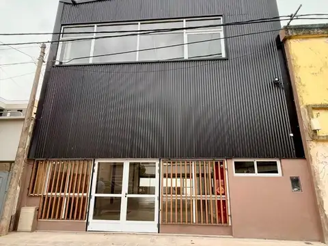 Local en Venta en Luis Agote, Rosario