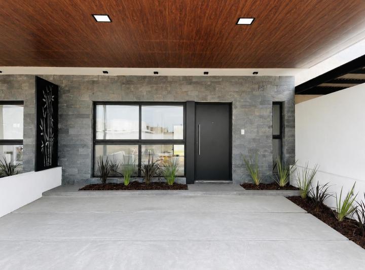 Casa · 152m² · 5 Ambientes · 2 Cocheras