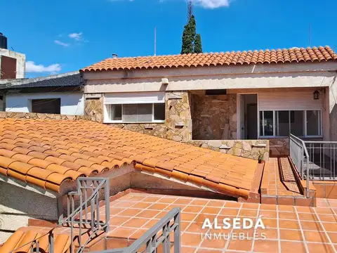 Casa en Alquiler en Jorge Cura, Rosario