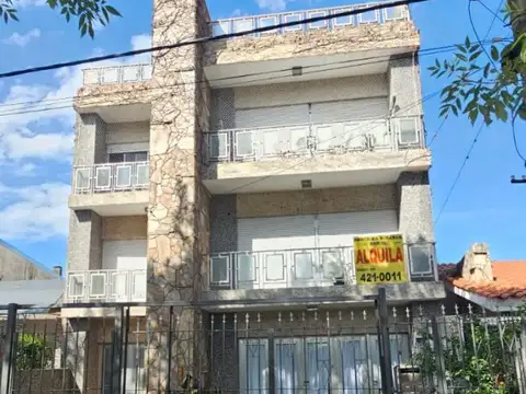 Casa en Alquiler en Alberdi, Rosario